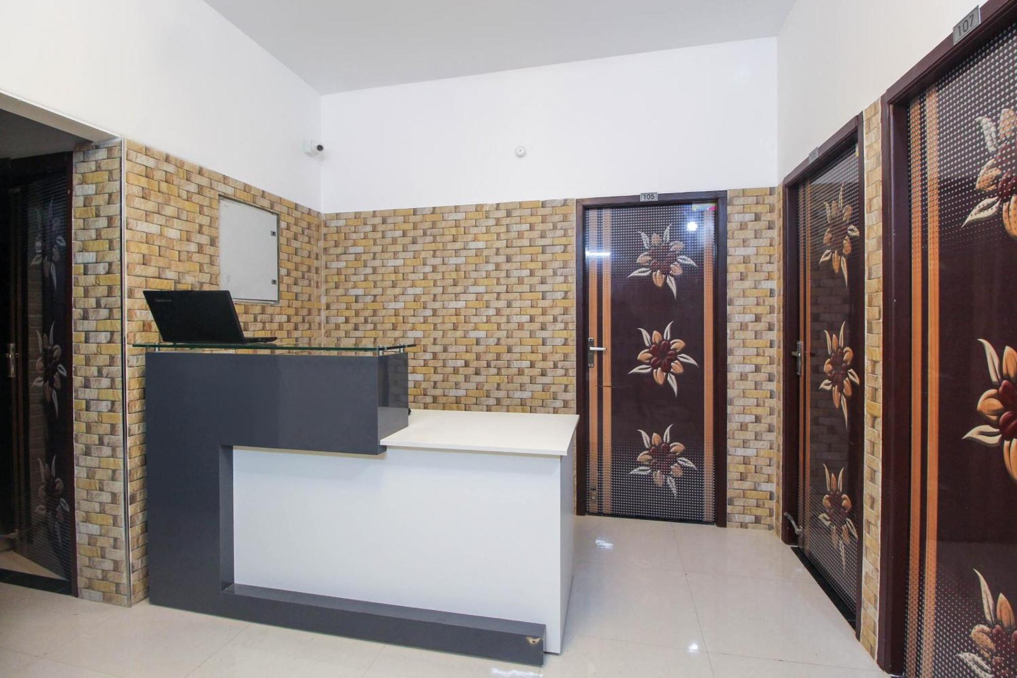 โอโย 61869 Jp เรซิเดนซี Hotel Singapperumalkovil ภายนอก รูปภาพ
